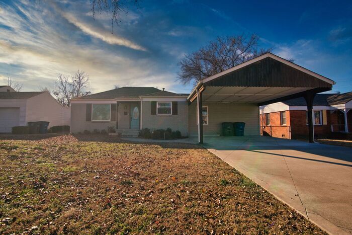 212 E 35th Pl in Tulsa, OK - Building Photo