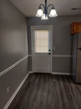 118 Eveningside Dr, Unit A in Soddy Daisy, TN - Building Photo - Building Photo