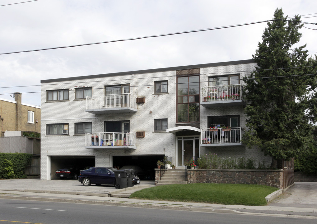 430 Lawrence Ave W in Toronto, ON - Building Photo