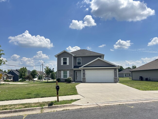 property at 1814 Hatton Dr