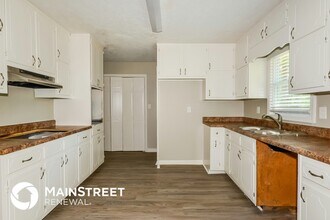 109 Landover Dr in Stockbridge, GA - Foto de edificio - Building Photo