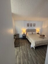 Vista Alegre Apartments in Santa Fe, NM - Foto de edificio - Building Photo