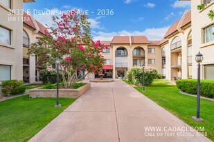 3033 E Devonshire Ave in Phoenix, AZ - Building Photo