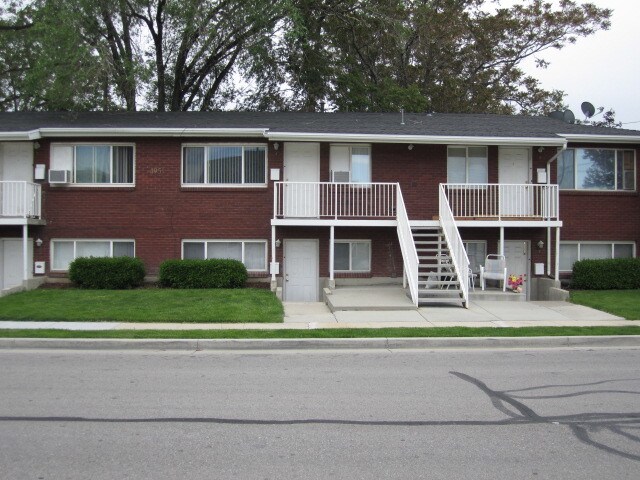 4951 S Center St in Murray, UT - Building Photo - Building Photo