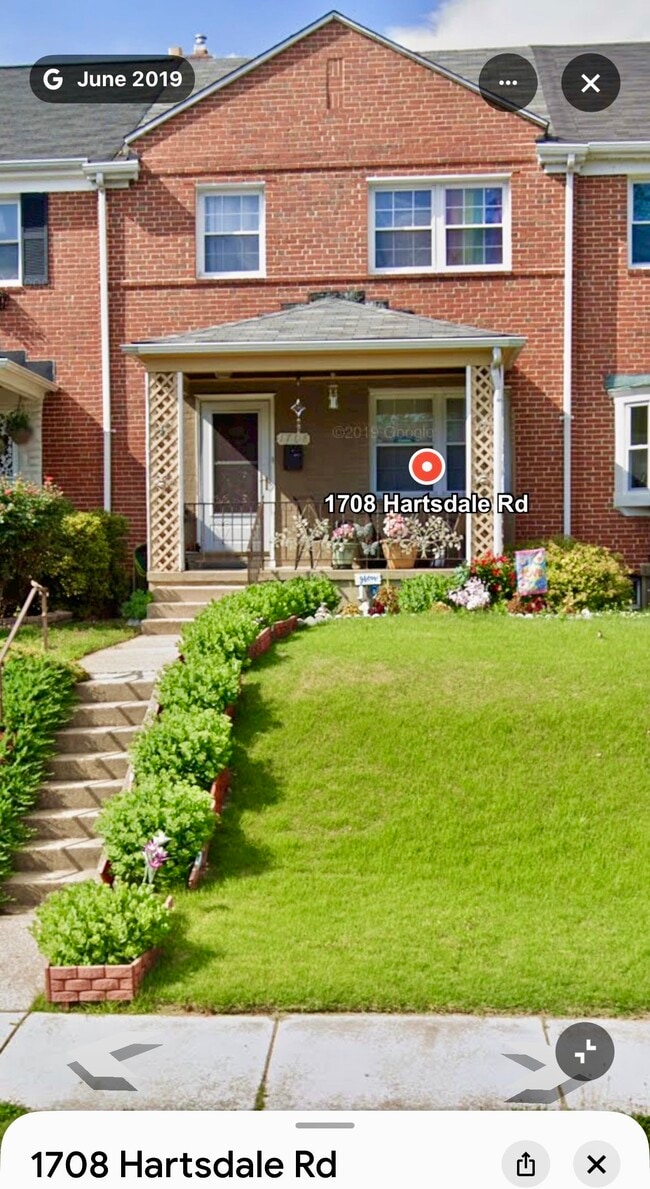 property at 1708 Hartsdale Rd