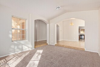 5682 W Ross Dr in Chandler, AZ - Building Photo - Building Photo