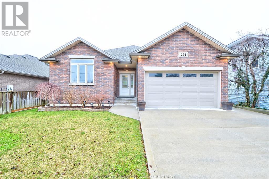 234 St Pierre St in Windsor, ON - Building Photo