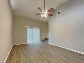 13415 Spring Grove Ave in Dallas, TX - Building Photo - Building Photo