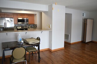 2824 Pleasant View Rd, Unit 2824 in Middleton, WI - Building Photo - Building Photo