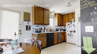 795 N Maple Rd in Ann Arbor, MI - Building Photo