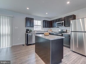 290 Sage Cir in Winchester, VA - Building Photo - Building Photo