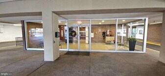 520 N St SW in Washington, DC - Building Photo