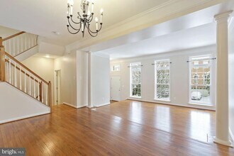 21896 Schenley Terrace in Broadlands, VA - Foto de edificio - Building Photo
