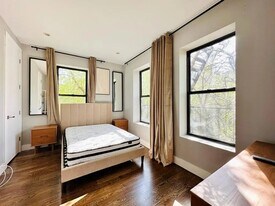 Furnished room/NOT APARTMENT, Unit 3B in Brooklyn, NY - Building Photo