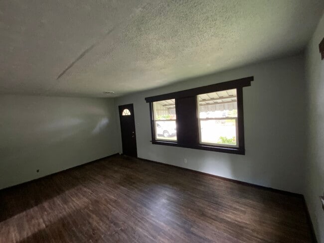 602 W English St in Danville, IL - Building Photo - Building Photo