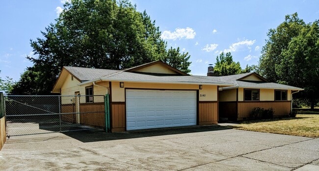 property at 2145 Laurelhurst Dr