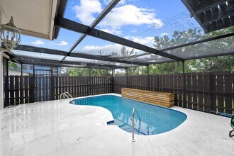 4749 Holly Lake Dr in Greenacres, FL - Building Photo - Building Photo