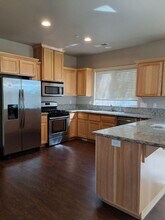 2204 Estes Rd in Chico, CA - Building Photo - Building Photo