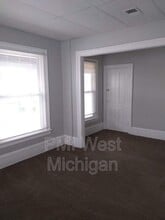 824 Nagold St NW in Grand Rapids, MI - Building Photo - Building Photo