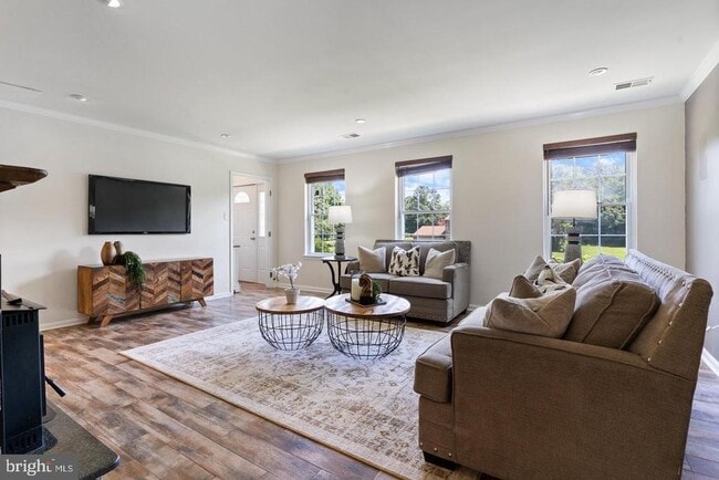 property at 721 Clarks Run Rd
