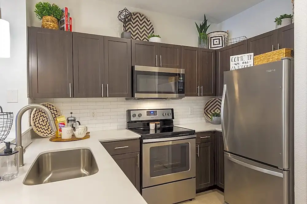 501 Texas Ave in Houston, TX - Building Photo