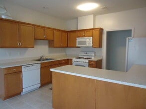 329 Egret Ct in Elizabeth City, NC - Building Photo - Building Photo