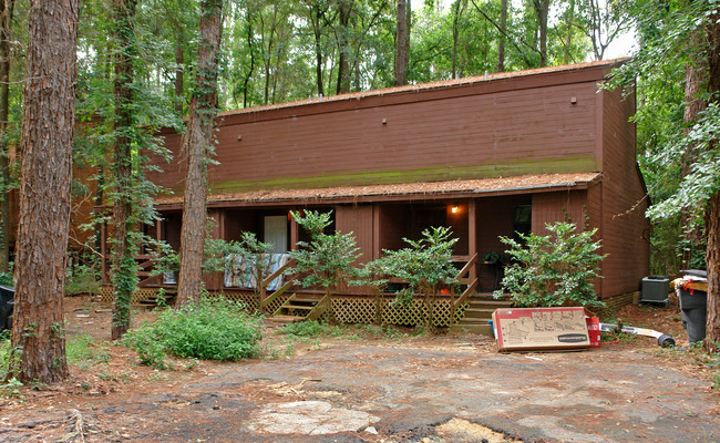 2511 Rumba Ln in Tallahassee, FL - Foto de edificio - Building Photo