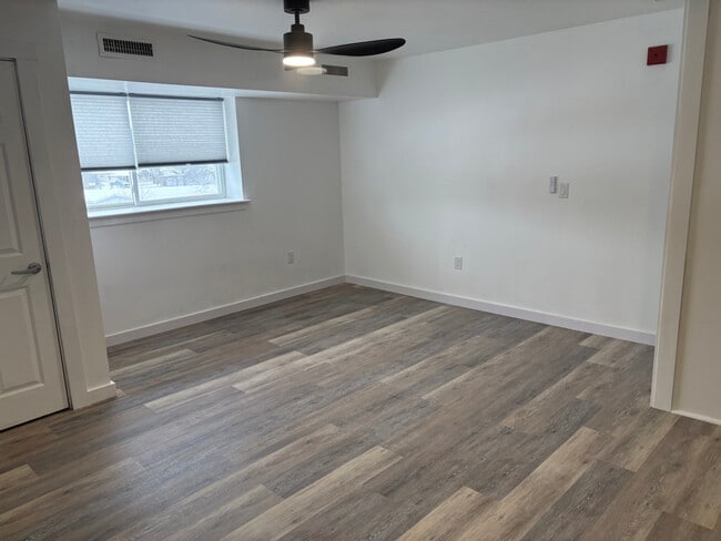 150 N Main St, Unit B-205-2 in Mansfield, PA - Building Photo - Building Photo