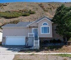 358 Steep Mountain Dr in Draper, UT - Building Photo