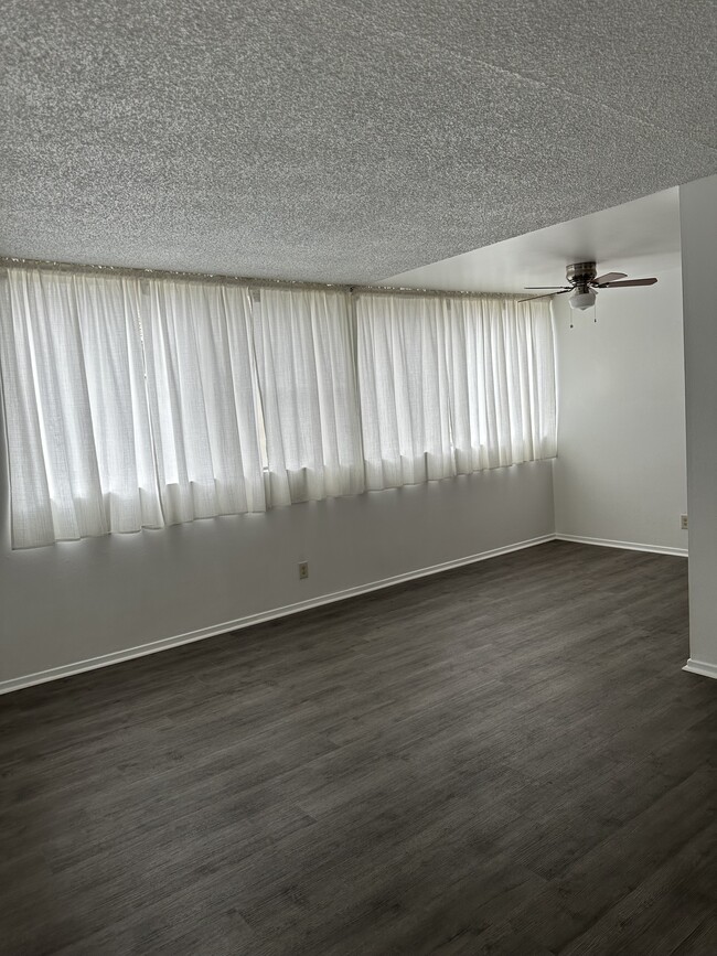 4201 McLaughlin Ave, Unit 7 in Los Angeles, CA - Foto de edificio - Building Photo