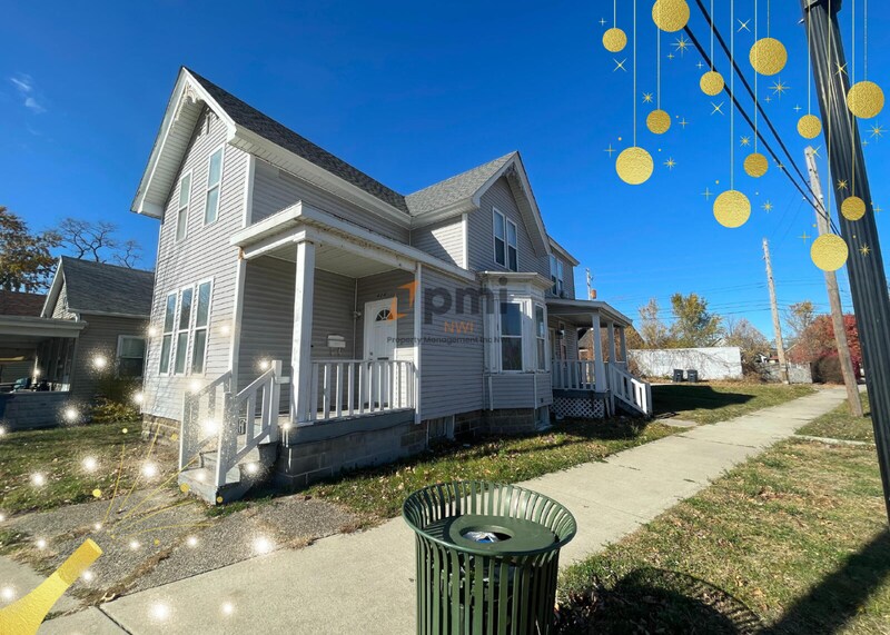 424 E 10th St in Michigan City, IN - Building Photo