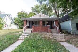 419 N Beville Ave in Indianapolis, IN - Building Photo - Building Photo