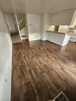 504 Jeanell Dr in Carson City, NV - Building Photo