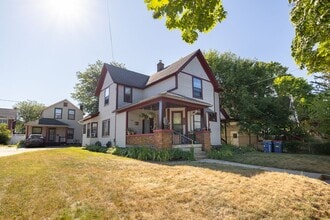 514 Glenwood Ave SE, Unit 514 Glenwood Gem in Grand Rapids, MI - Foto de edificio - Building Photo