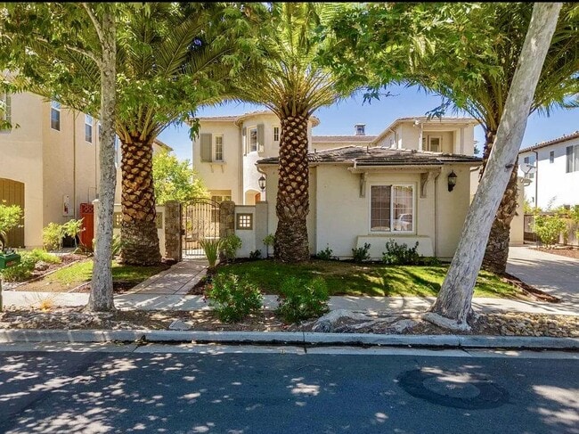 property at 2520 Club Dr