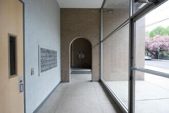 133 Chiswick Rd, Unit 207 in Boston, MA - Building Photo - Building Photo