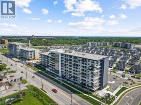 1624 Lauzon Rd in Windsor, ON - Building Photo