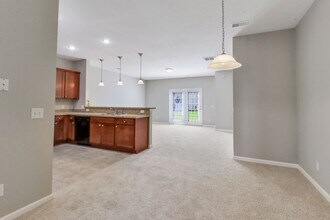 65 Canyon Oak Loop in Richmond Hill, GA - Building Photo - Building Photo