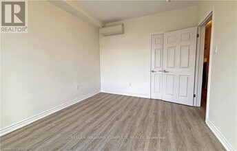 2 Wentworth St S in Hamilton, ON - Building Photo - Building Photo