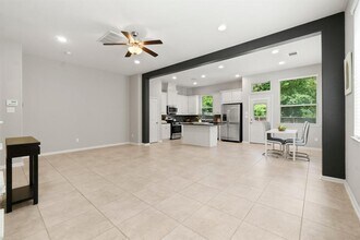 134 Biltmore Loop in Montgomery, TX - Building Photo - Building Photo