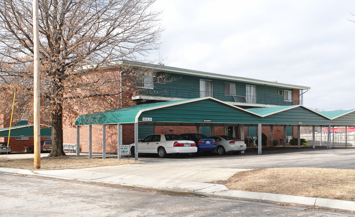 Misty Creek Apartments in Lawrence, KS - Building Photo