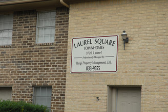 Laurel Square Townhomes in Beaumont, TX - Building Photo - Building Photo