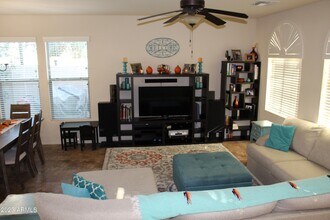 3457 S Swan Dr in Gilbert, AZ - Building Photo - Building Photo