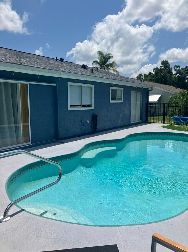 6643 Stardust Ave in North Port, FL - Building Photo - Building Photo