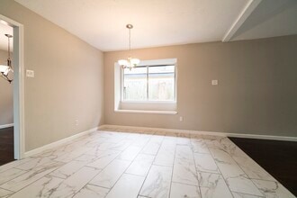 2314 Pebbledowne Cir in Sugar Land, TX - Building Photo - Building Photo