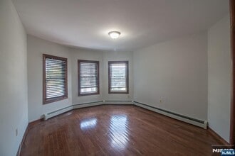 756 S 17th St in Newark, NJ - Building Photo - Building Photo
