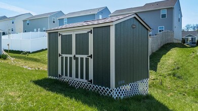660 Grommet Dr in Harrisonburg, VA - Building Photo - Building Photo