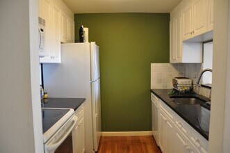 1 2nd St-Unit -1806 in Jersey City, NJ - Building Photo - Building Photo