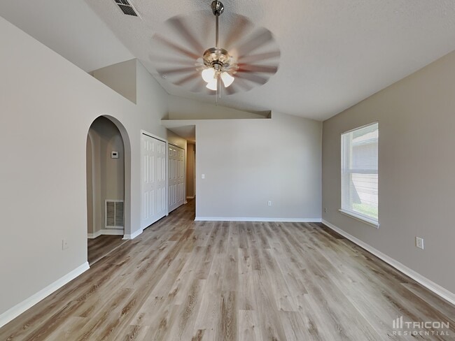 3442 Talisman Drive in Middleburg, FL - Foto de edificio - Building Photo