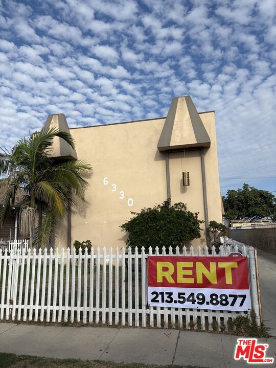 6330 Estrella Ave in Los Angeles, CA - Building Photo - Building Photo